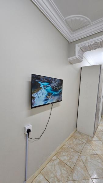 Apartment with Two Bedrooms and Attractive Price 2 - imej 13