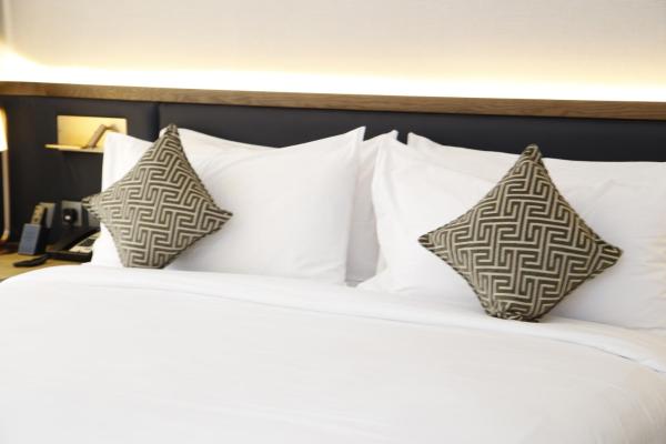 Nozol Royal Inn Hotel - imej 9