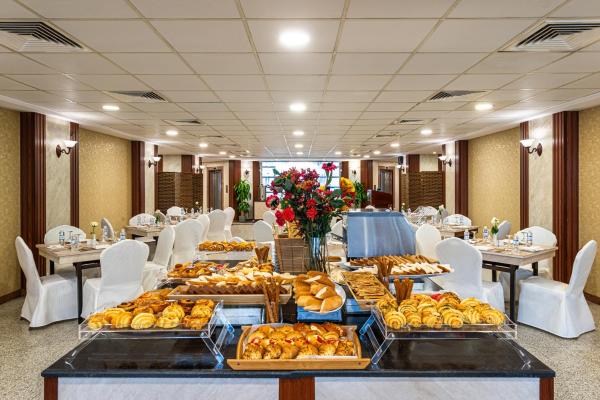 Qasr Al Ansar Golden Tulip Hotel - gambar 29
