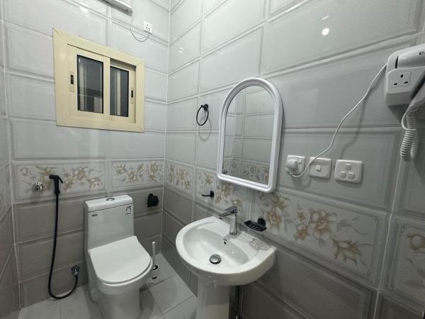 New Four-Bedroom Apartment Inside Al Haram Boundaries with Independent Entrance - afbeelding 11