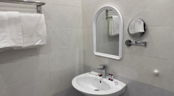 Joud Al Madinah Suites - imej 18