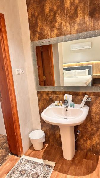 Salam guest house 5 minutes from AlMasjid an Nabawi - imagen 29