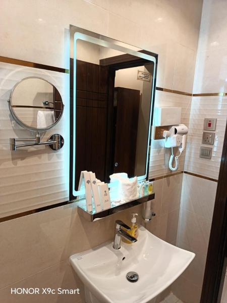 Aswar Alandalus Hotel - image 7