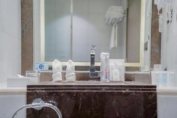 View Al Madinah Hotel - image 49