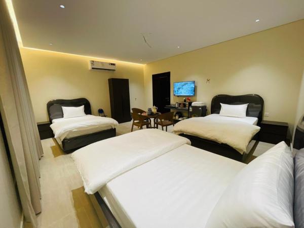 Muheet Urwah Apartment101 - image 1