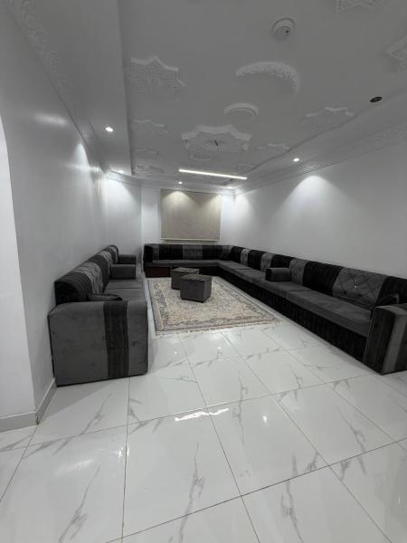 Al Nobalaa Al Fiddi - gambar 3