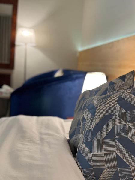 Studio with Hotel Design - imej 7