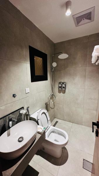 Al Zawiyah Hotel Apartments - image 2