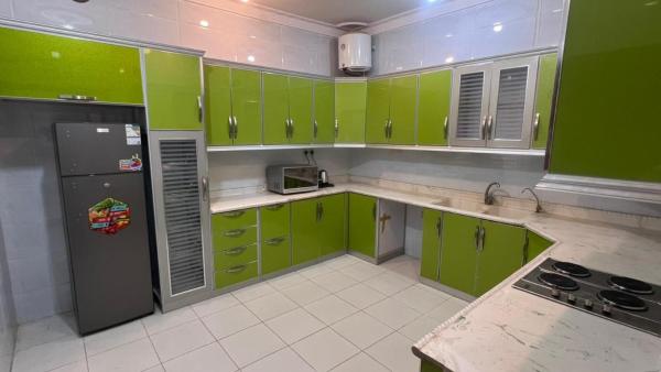 Elegant Apartment with Two Bedrooms, Kitchen, Living Room and Bathroom a5 Baqdo - afbeelding 4