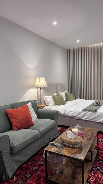Apartment in Al Difa - image 8
