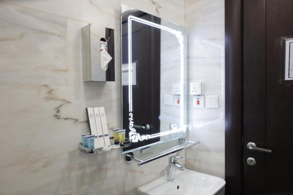 Rovan Hotel - imagen 35