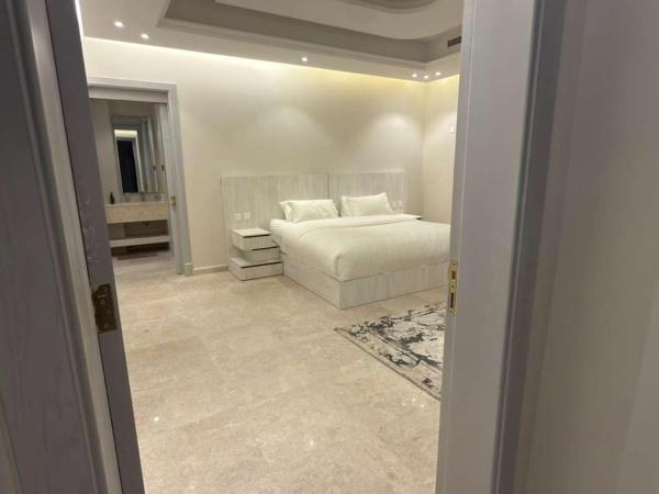 Aurion Executive Apartment - Next to Rashid Mall - Self Check-in - image 14