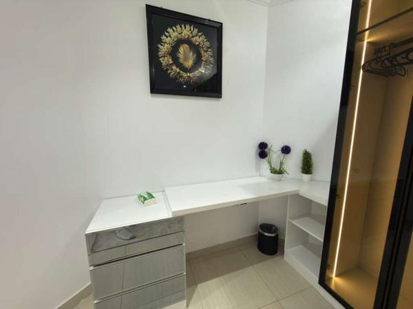 Aurion Grand Villa - 12BR Estate with Rooftop - Uhud Views & Private Elevator - image 27