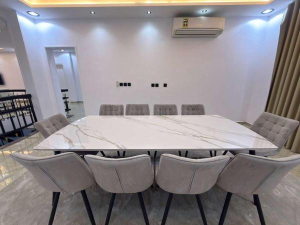 Aurion Grand Villa - 12BR Estate with Rooftop - Uhud Views & Private Elevator - image 47