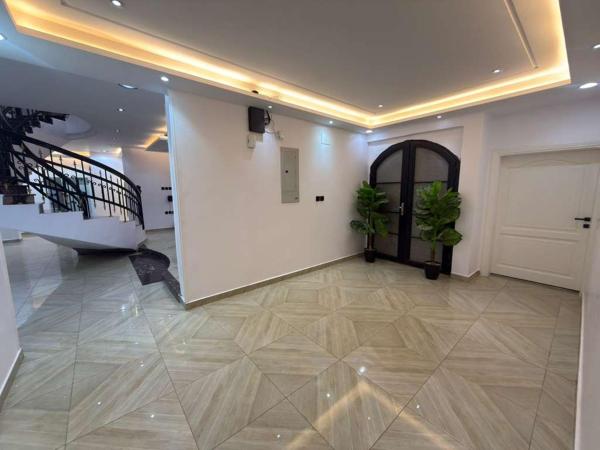 Aurion Grand Villa - 12BR Estate with Rooftop - Uhud Views & Private Elevator - image 42