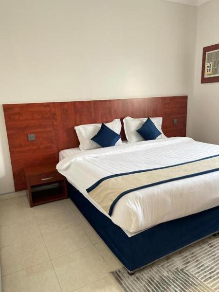 Al Madinah Furnished Suites Apartments - image 27