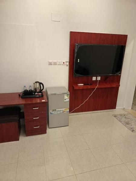 Al Madinah Furnished Suites Apartments - image 7