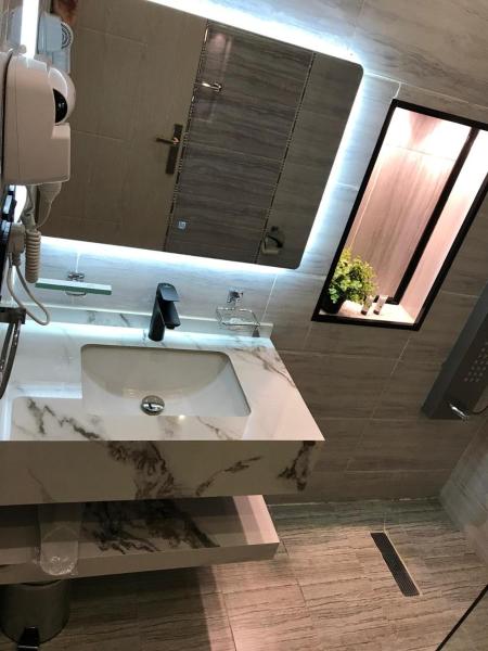 Azar Serviced Apartments - gambar 20