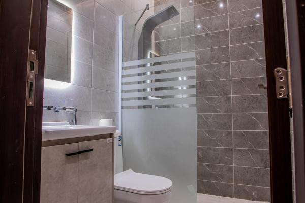 Two Bedroom Apt 10-min Prophet Mosqu Next to Mall - imagen 6