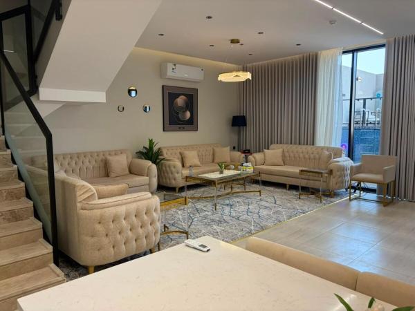 Hotel Villa with Three Bedrooms and Private Pool in Fully Equipped Compound - imej 20