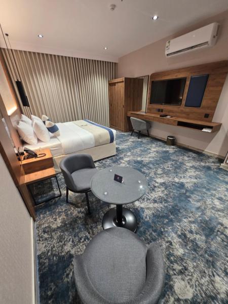 Aroma City Hotel - image 18