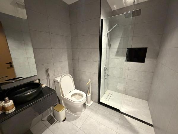 Atrah Luminous 3BR Luxury Family Residence - görsel 23