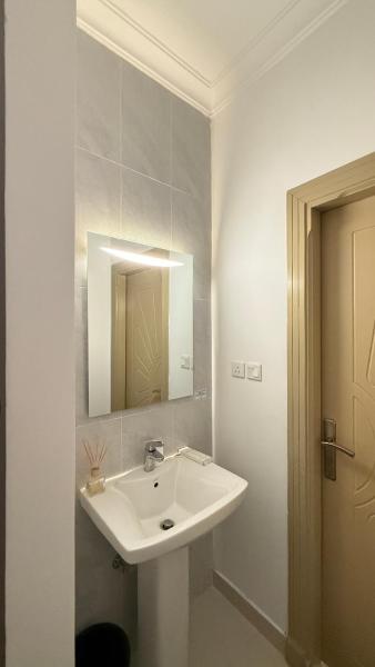 Two Rooms and Kitchen and Living Room Near Al Masjid Al Nabawi - afbeelding 8