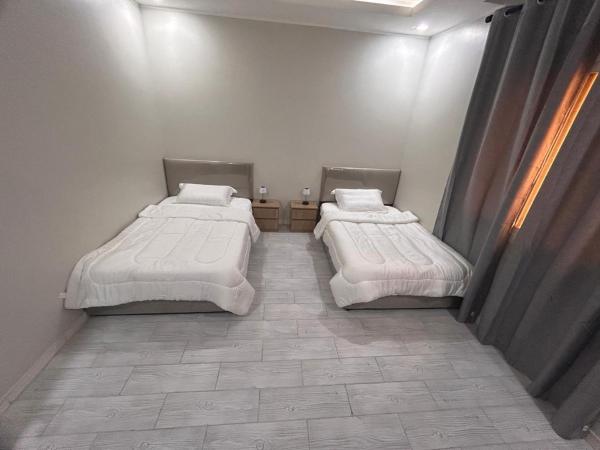 Two-Bedroom and Living Room Apartment with Self Entry - imagen 13