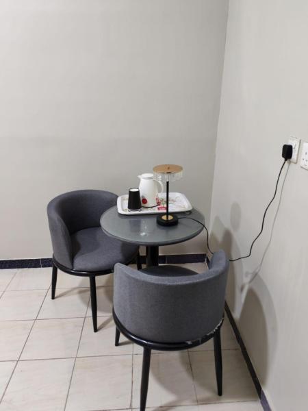 Makeen Furnished Apartments 1 - image 48