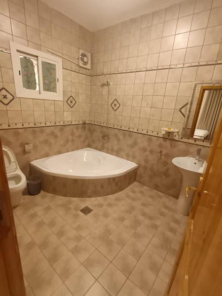 Al Madinah 2 Furnished Suites - image 25