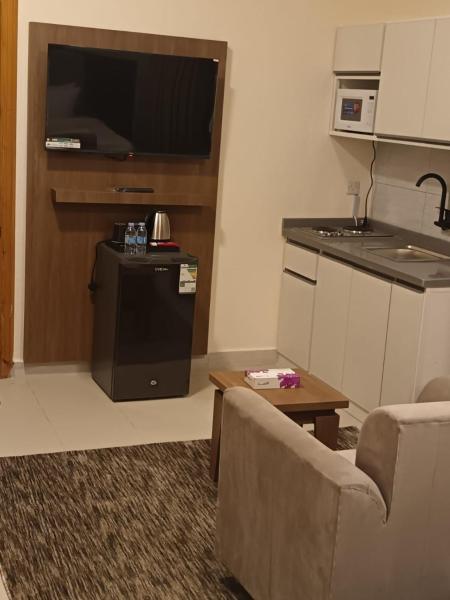 Al Madinah 2 Furnished Suites - image 35