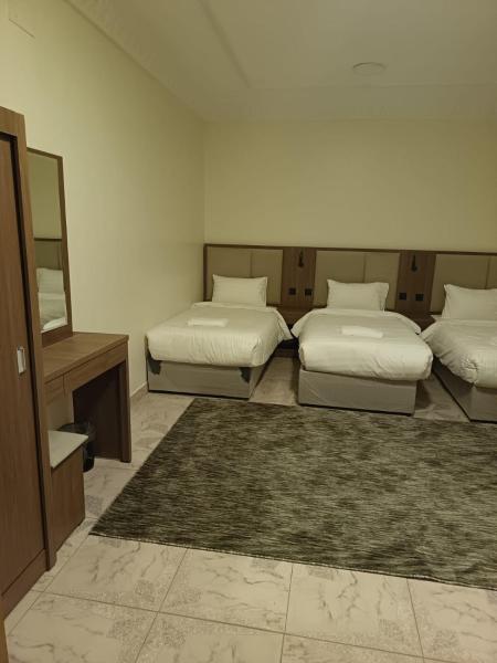 Al Madinah 2 Furnished Suites - image 24