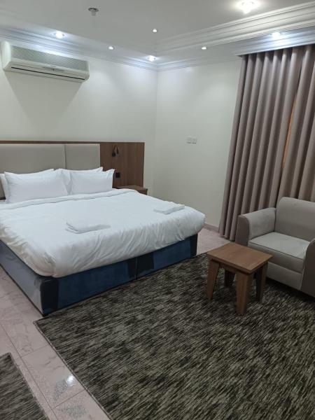 Al Madinah 2 Furnished Suites - image 1
