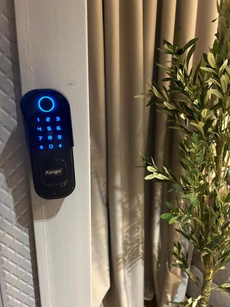 Apartment with a quiet lobby and self check-in - imagen 6