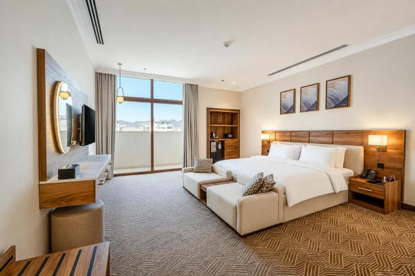 TeeLA HoTeL - image 2