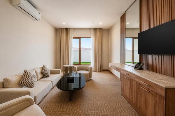 TeeLA HoTeL - image 27