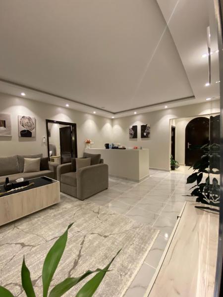 Room and Lounge with Self Entry - imej 7