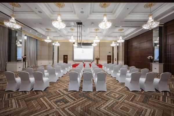 The Biltmore Al Madinah Hotel - imej 22