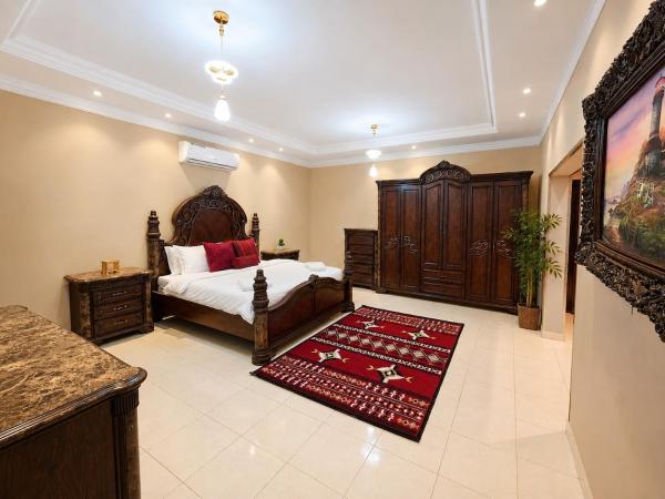 Larg Family Villa 7 Bedrooms Sleeps 16 close to Masjid - görsel 10