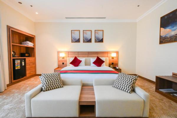 TeeLA HoTeL - image 23