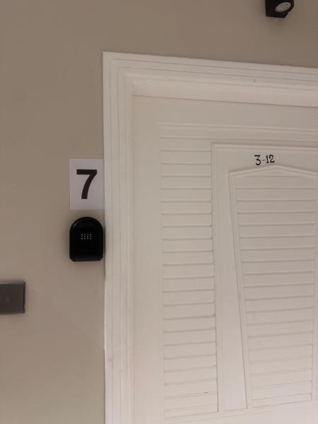 h Furnished Apartments 1 - imej 18