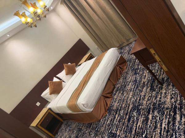 ایوان سین سروِسڈ اپارٹمنٹس - تصویر 37