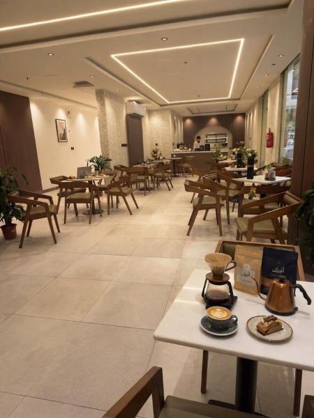 Al Sumuw Al Mutaqaddim Hotel - image 5