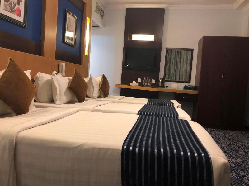 Triple Room image 2