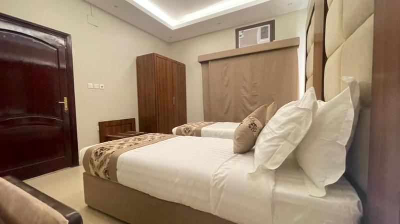 Three-Bedroom Suite image 4