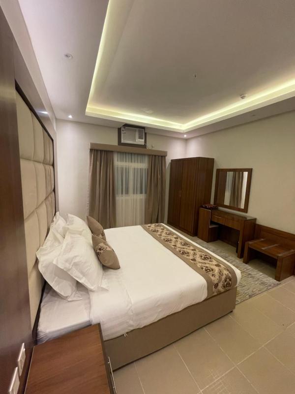 Two-Bedroom Suite image 8