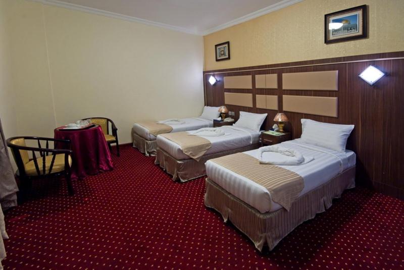 Triple Room image 5