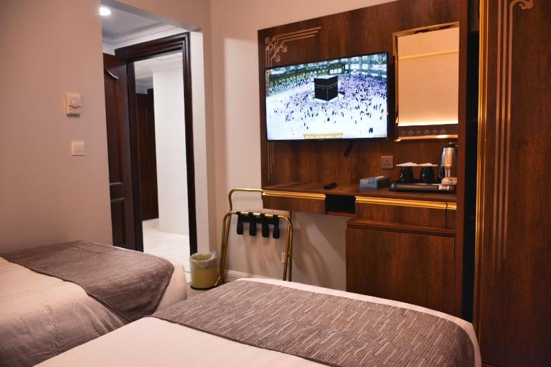 Deluxe tweepersoonskamer met 1 of 2 bedden afbeelding 2