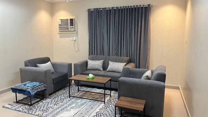 One-Bedroom Apartment image 2