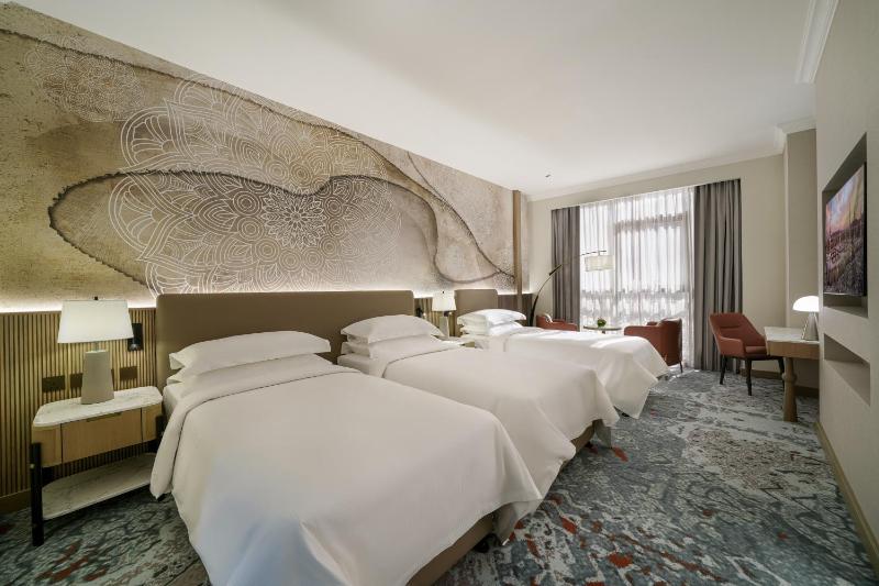 Harem manzaralı üç kişilik oda